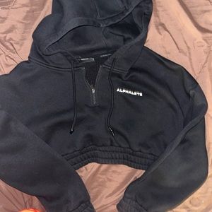 Alphalete Athletics Classic Capital Crop Hoodie (Black) Size Medium